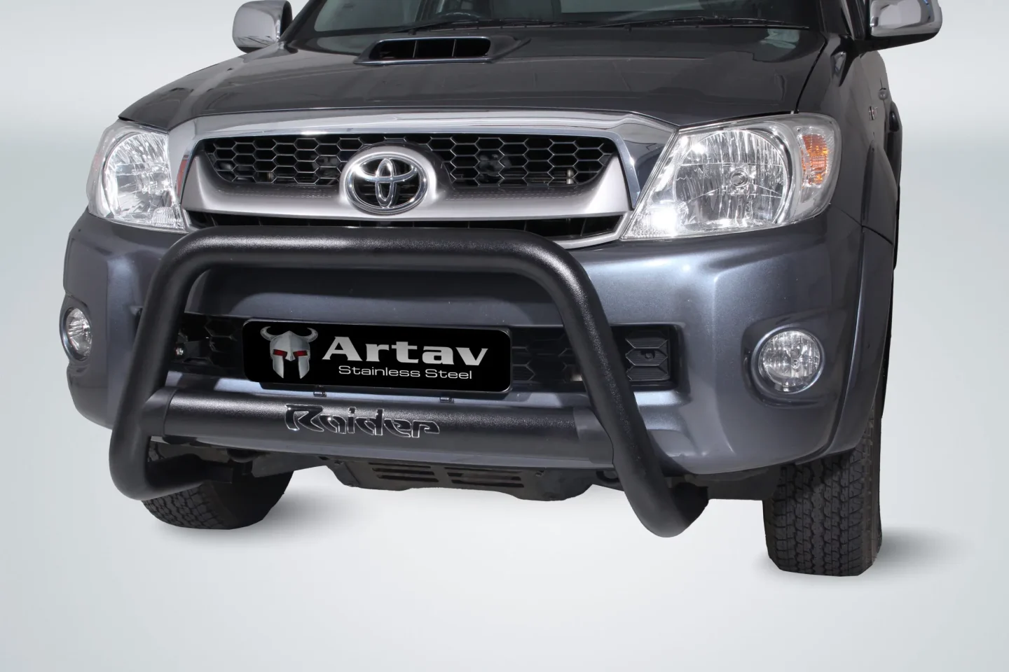 Toyota Hilux Nudge Bar Black D4D