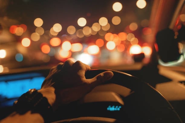 How to Stay Safe When Driving at Night
